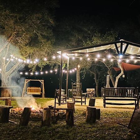 Tiny House - Our Little Piece Of Paradise Lakehills Экстерьер фото