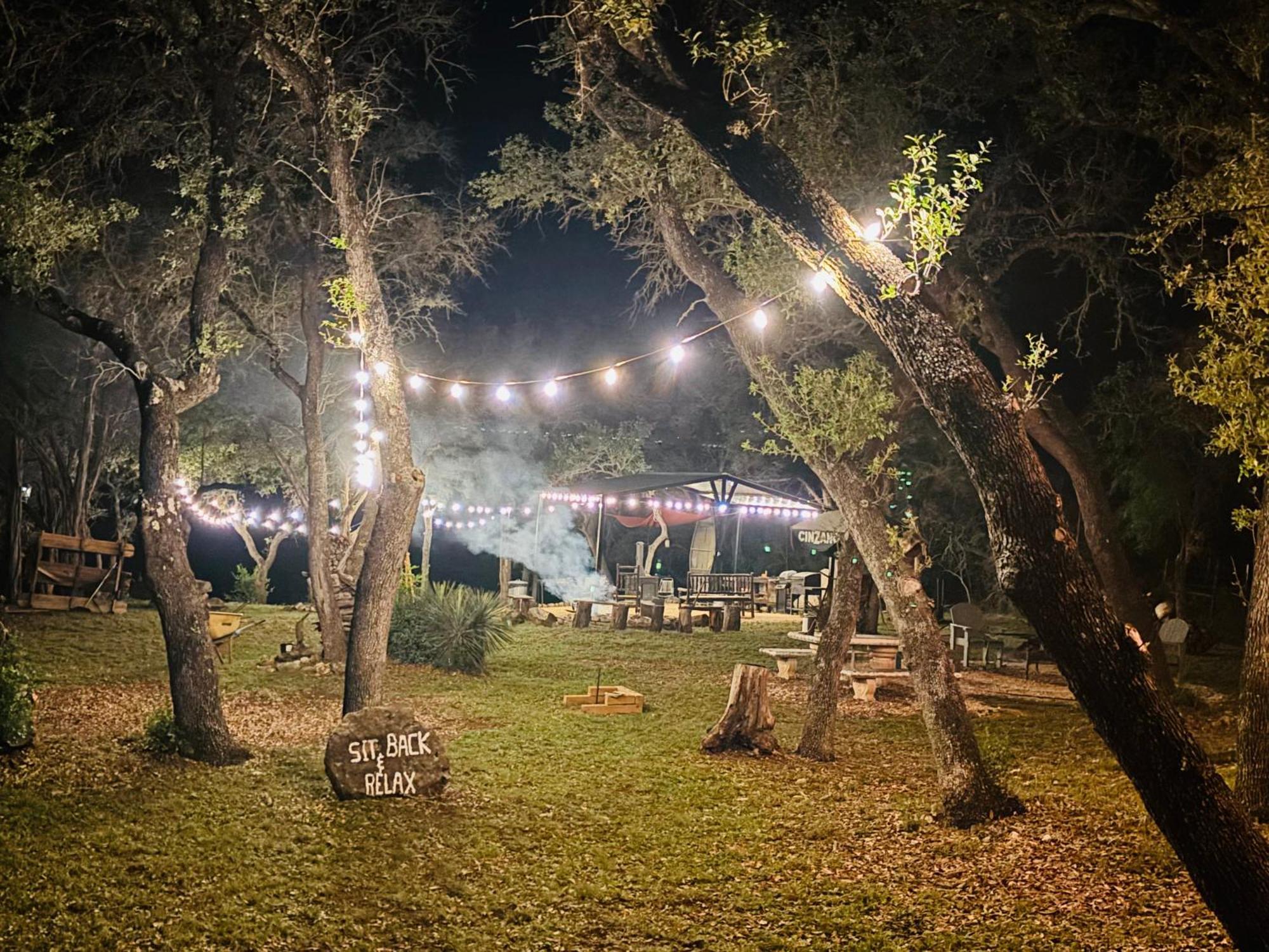 Tiny House - Our Little Piece Of Paradise Lakehills Экстерьер фото